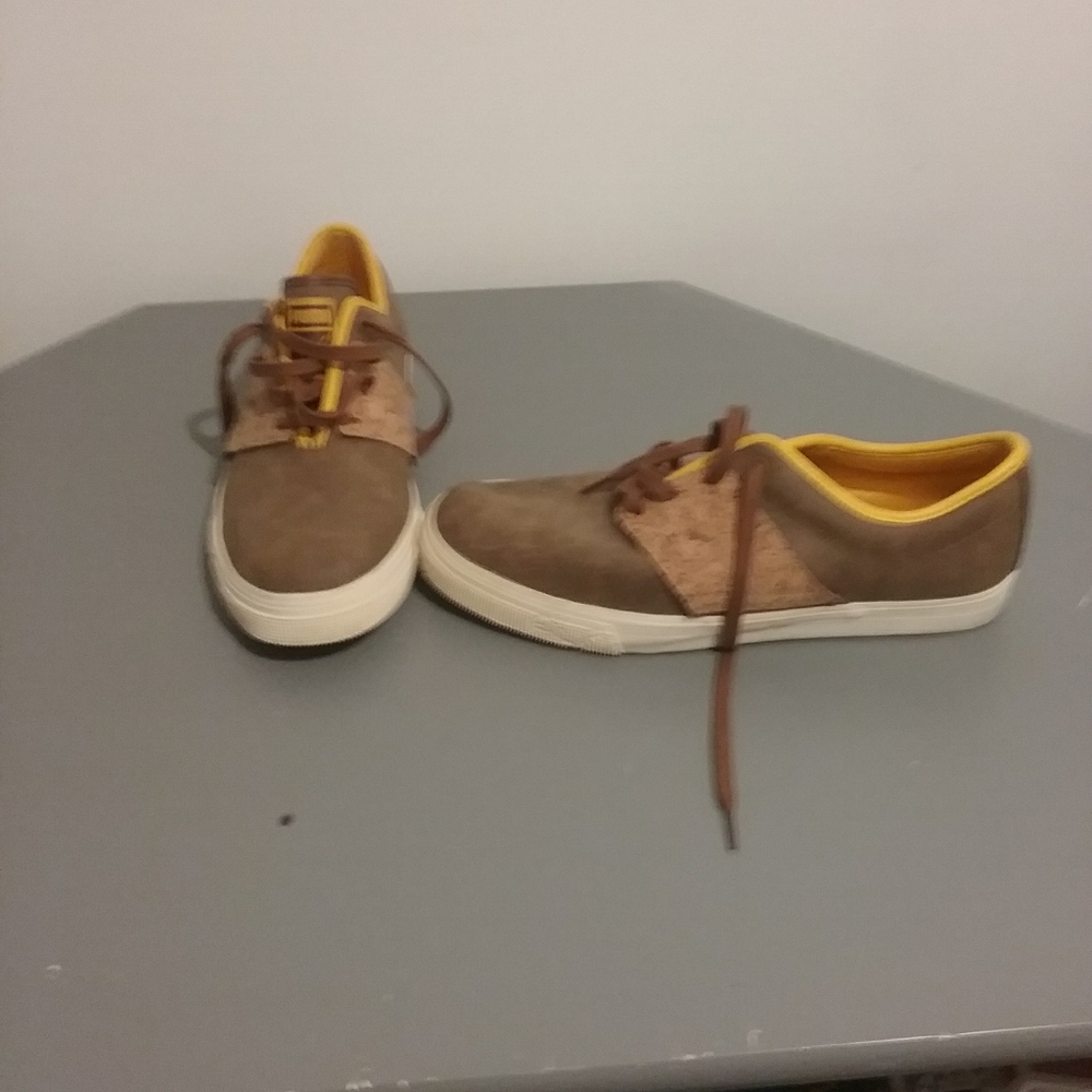 Brand New puma sneakers